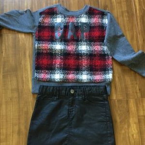 Gap sweater size s(6-7)